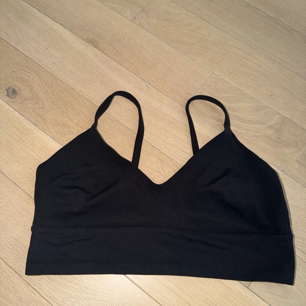 Lululemon Black Sports Bra Size 6